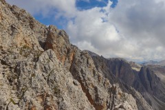 Ascent to Sass Rigais