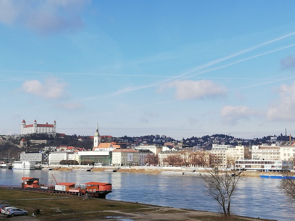 Bratislava, photo taken from the Starý Most; on the left the Castle