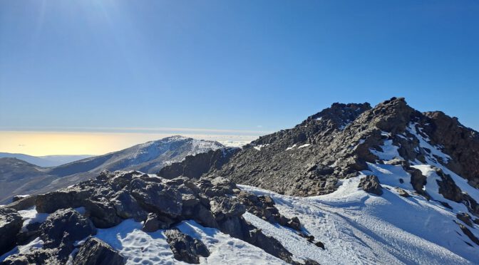 Ascent to Pico del Valeta (Sierra Nevada)