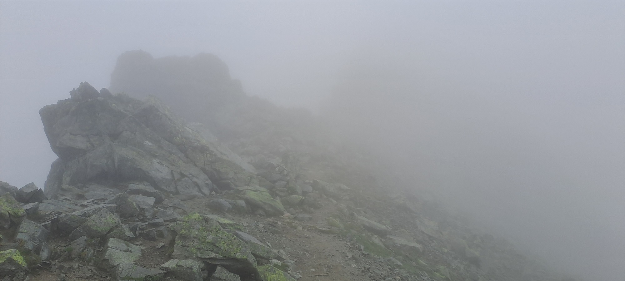 Sedlo Váha (2337 meters)