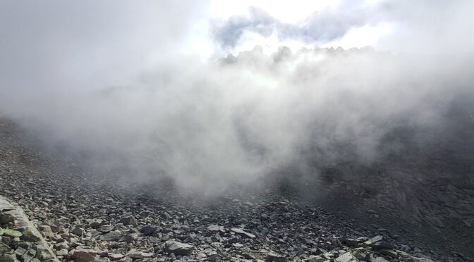 Crossing the High Tatras from Morskie Oko to Popradské pleso