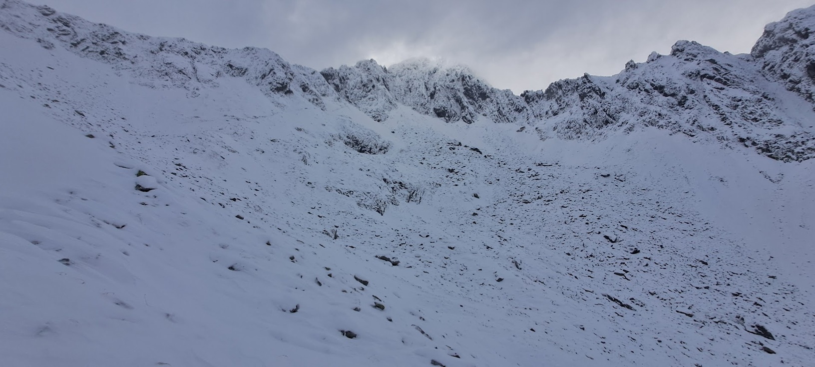 Snow conditions in Červená dolinka on October 2