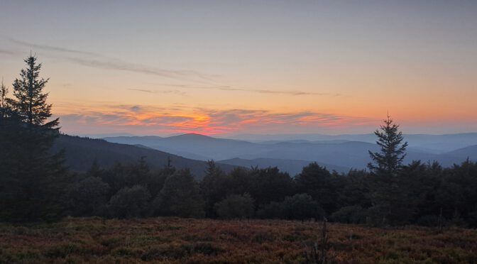 Hiking from Jordanów to Zawoja via Babia Góra (Beskid Mountains)